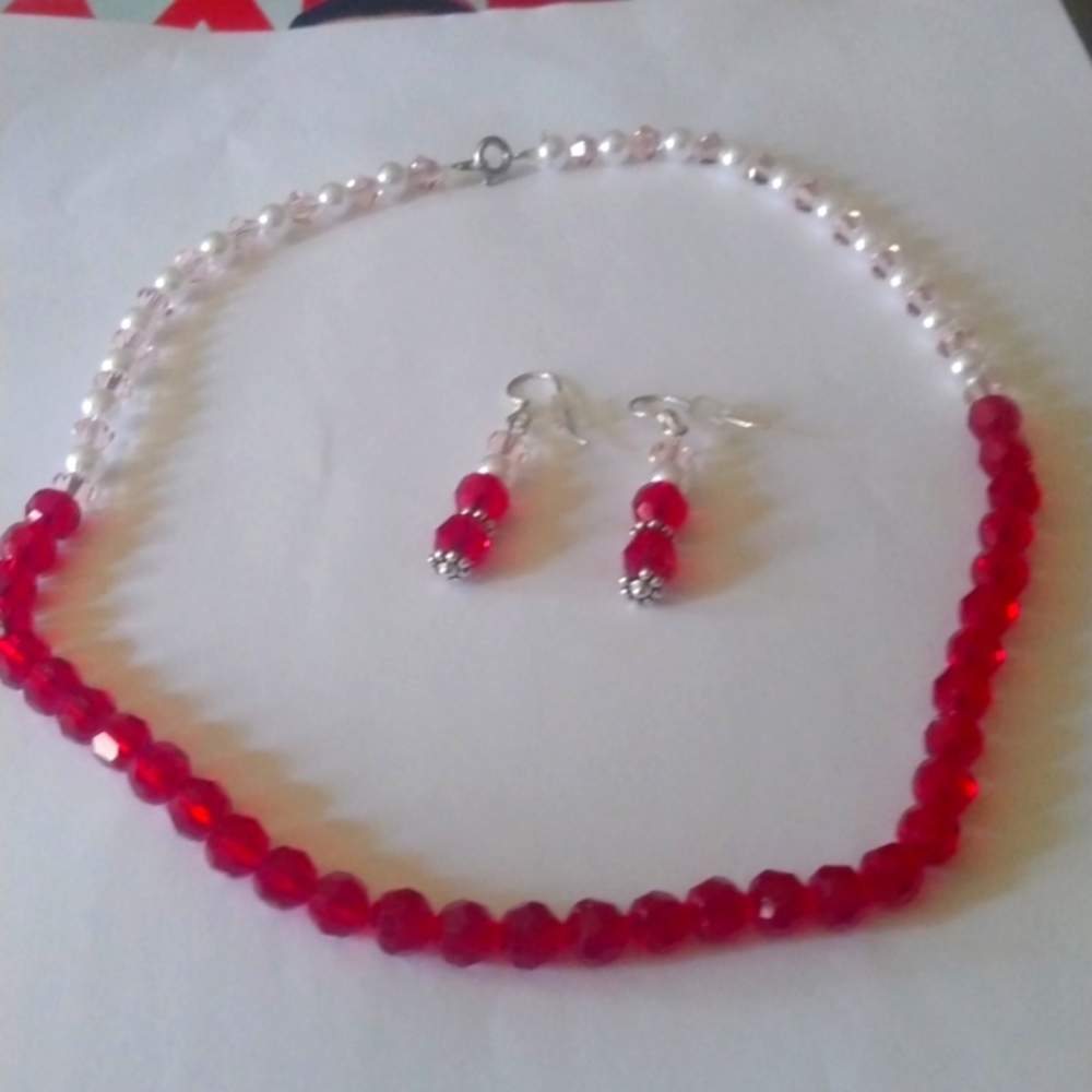 Necklace and earring set